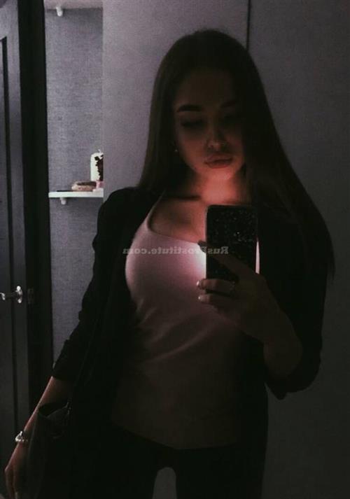 Esabelle 24år - Sex i underkläderna, eskorttjänster i Boo