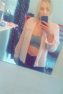 Zinetta, 24, Östersund, Svenska Mutual masturbation